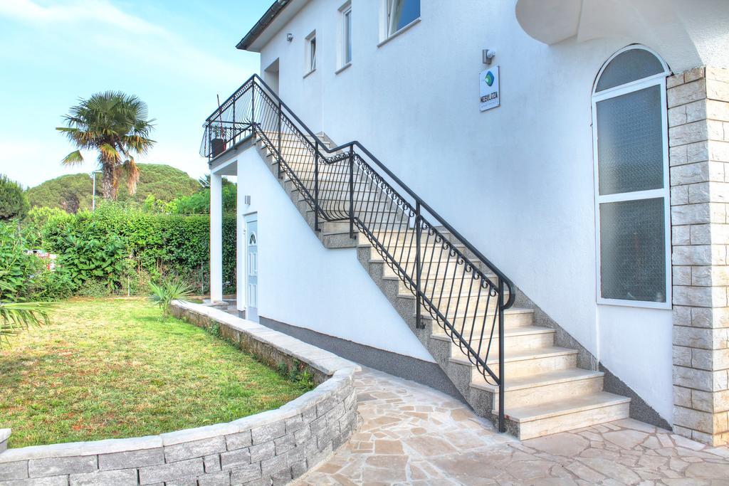 Apartments Nebuloza روفينج المظهر الخارجي الصورة