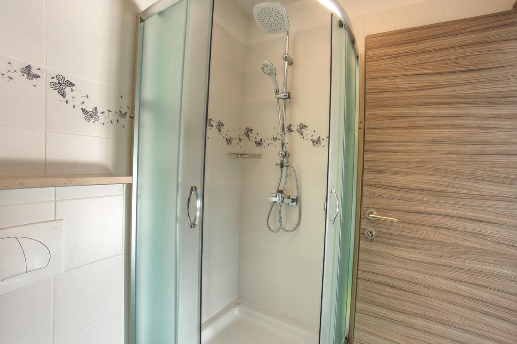 Apartments Nebuloza روفينج المظهر الخارجي الصورة