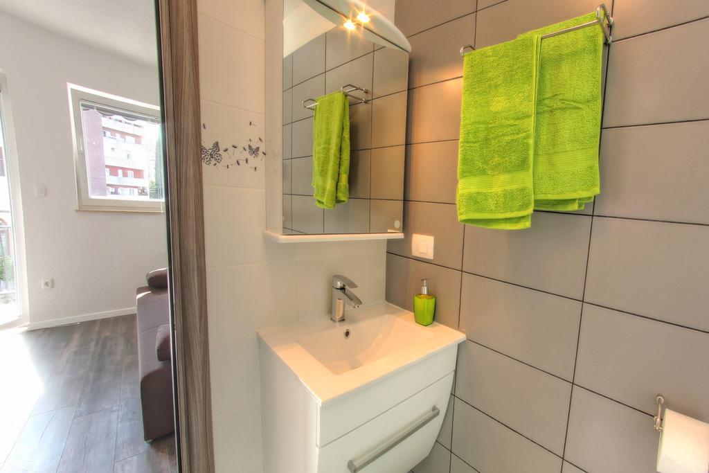 Apartments Nebuloza روفينج المظهر الخارجي الصورة