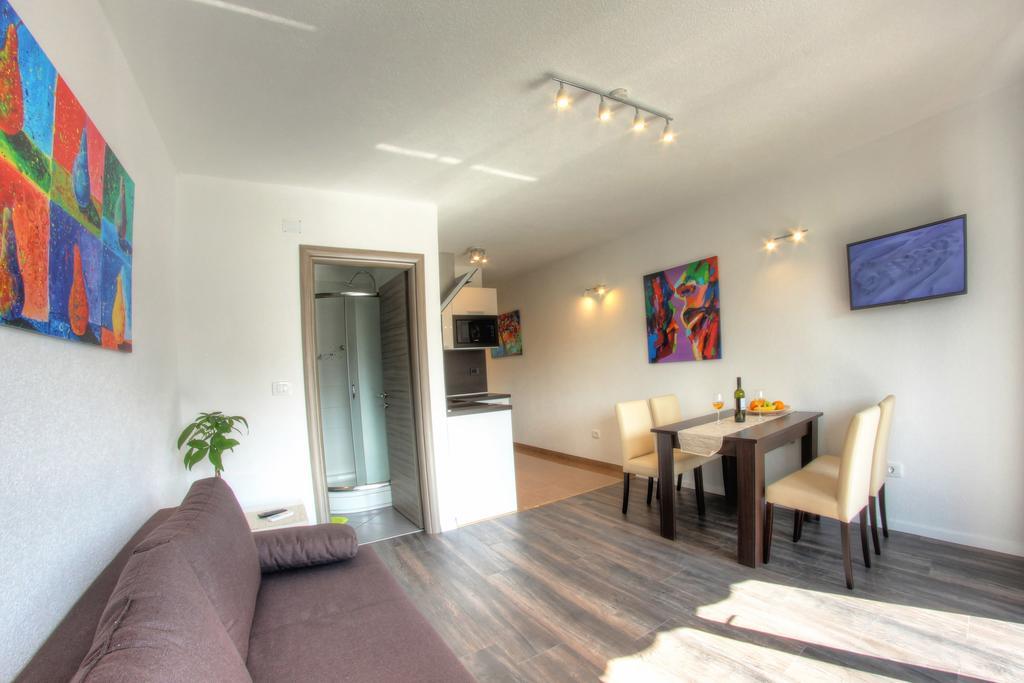 Apartments Nebuloza روفينج المظهر الخارجي الصورة