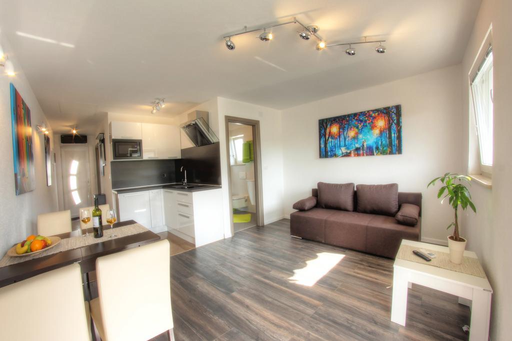 Apartments Nebuloza روفينج المظهر الخارجي الصورة