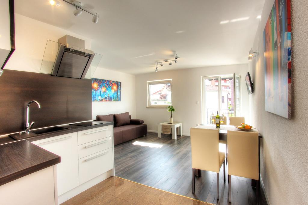 Apartments Nebuloza روفينج المظهر الخارجي الصورة